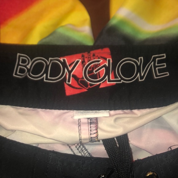 Body Glove board shorts size medium - Picture 3 of 4